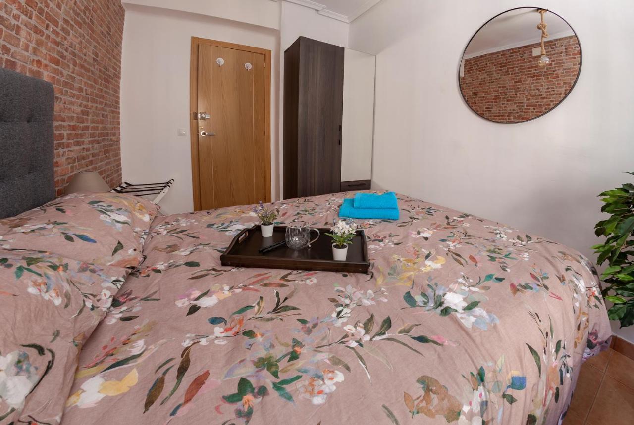 Luxury Artistic Digital Nomad 2 Bedroom W/Terrace Valencia Luaran gambar